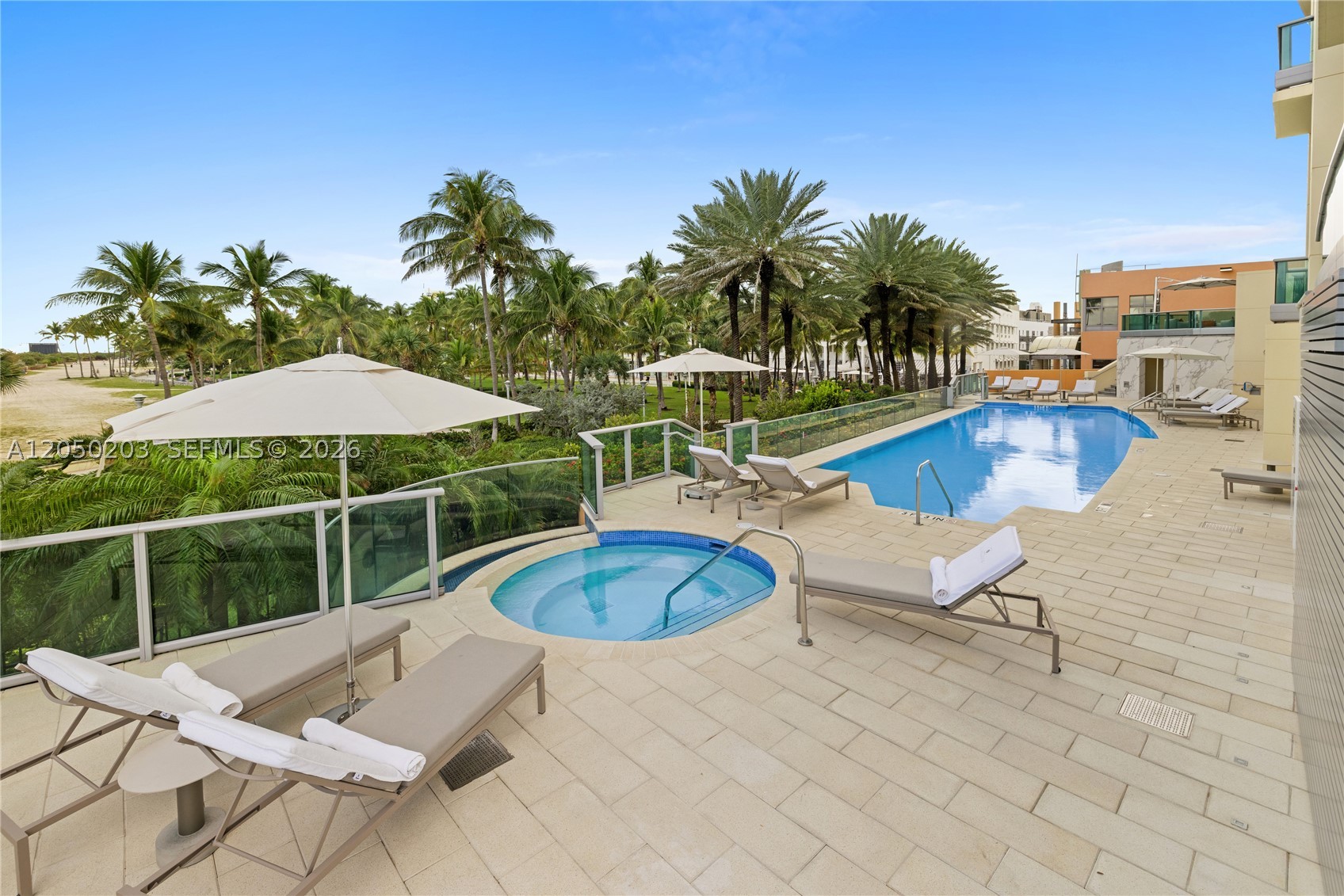 1455 Ocean Dr 1009 Property Photo 19