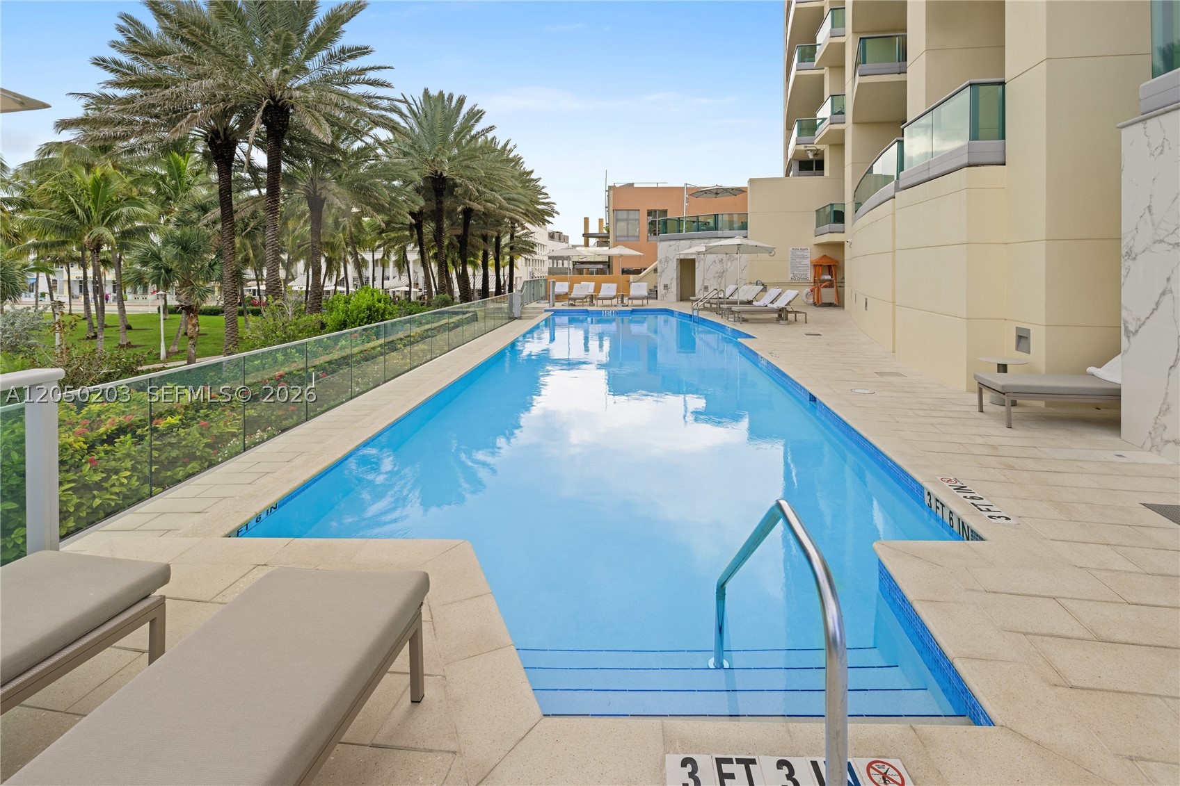 1455 Ocean Dr 1009 Property Photo 21