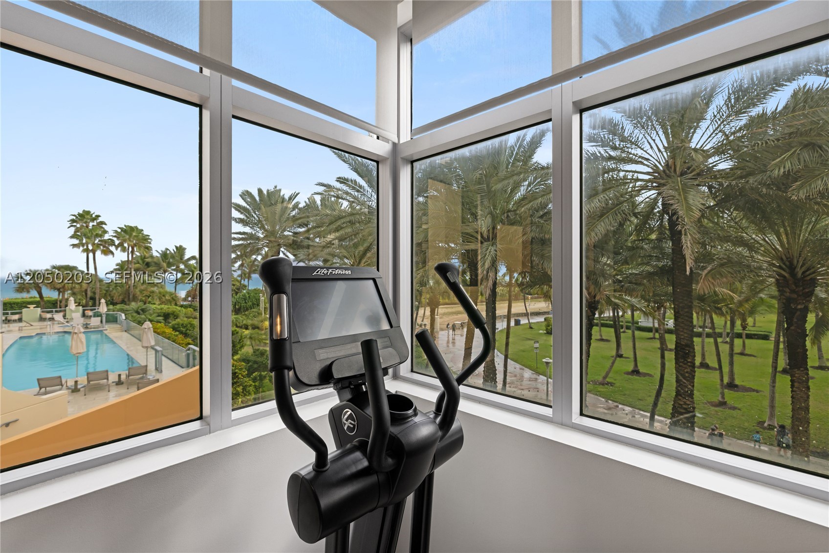 1455 Ocean Dr 1009 Property Photo 42