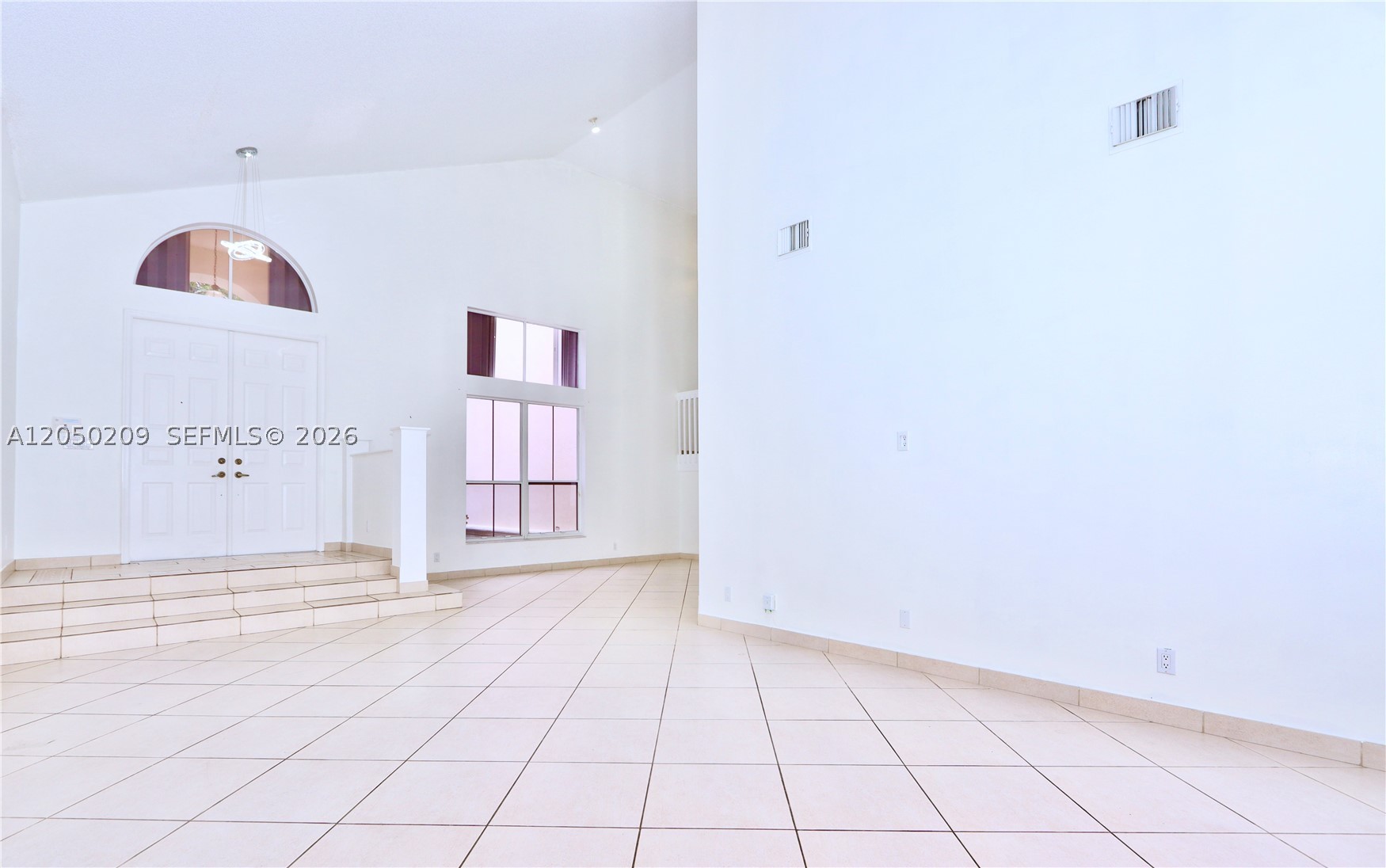 A12050209 Property Photo 7