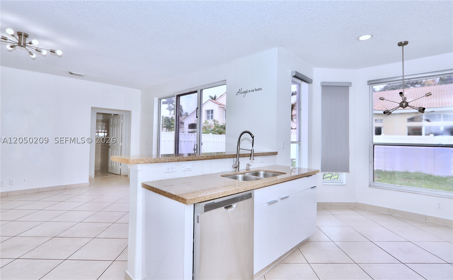A12050209 Property Photo 15