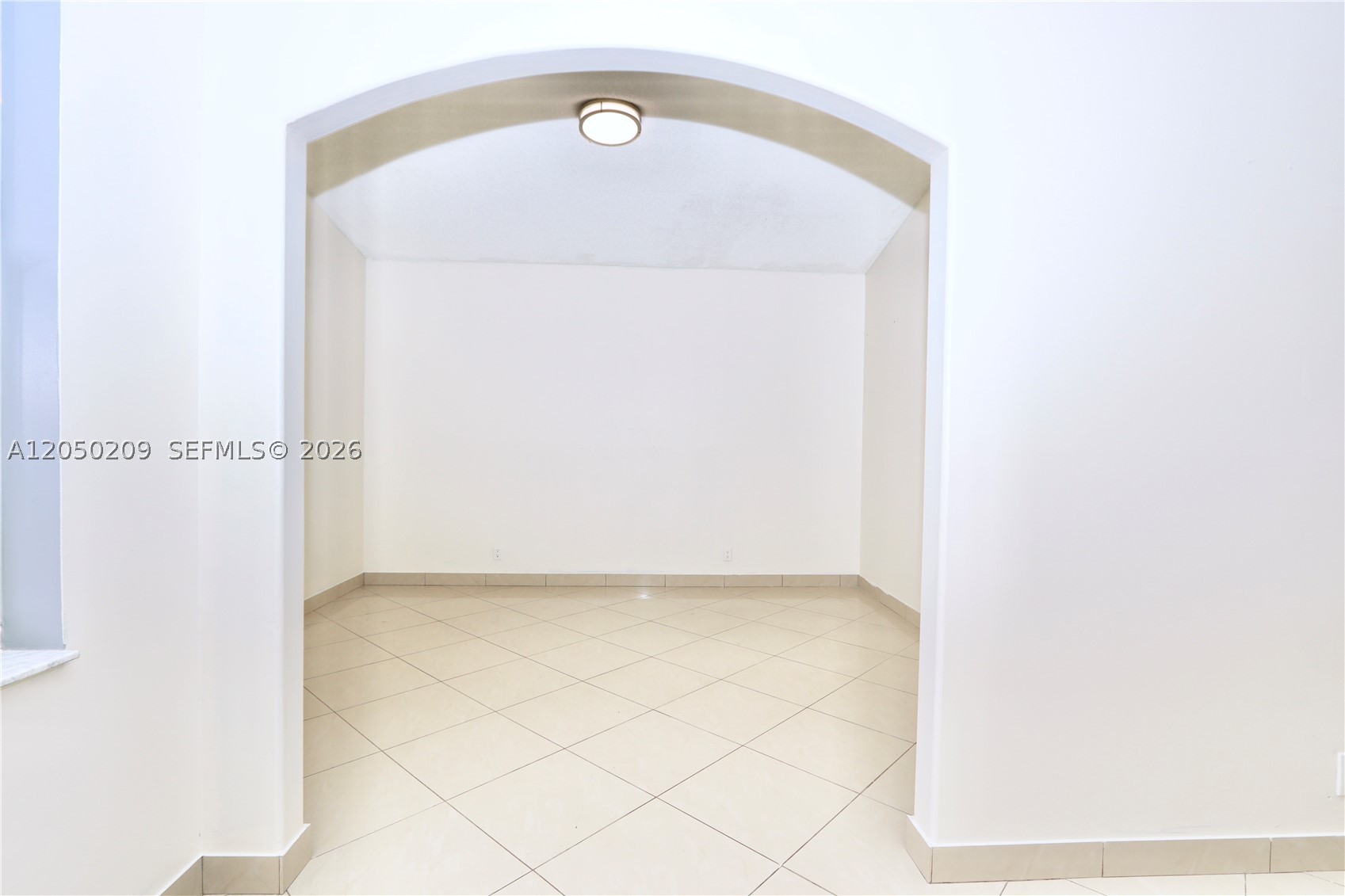 A12050209 Property Photo 28