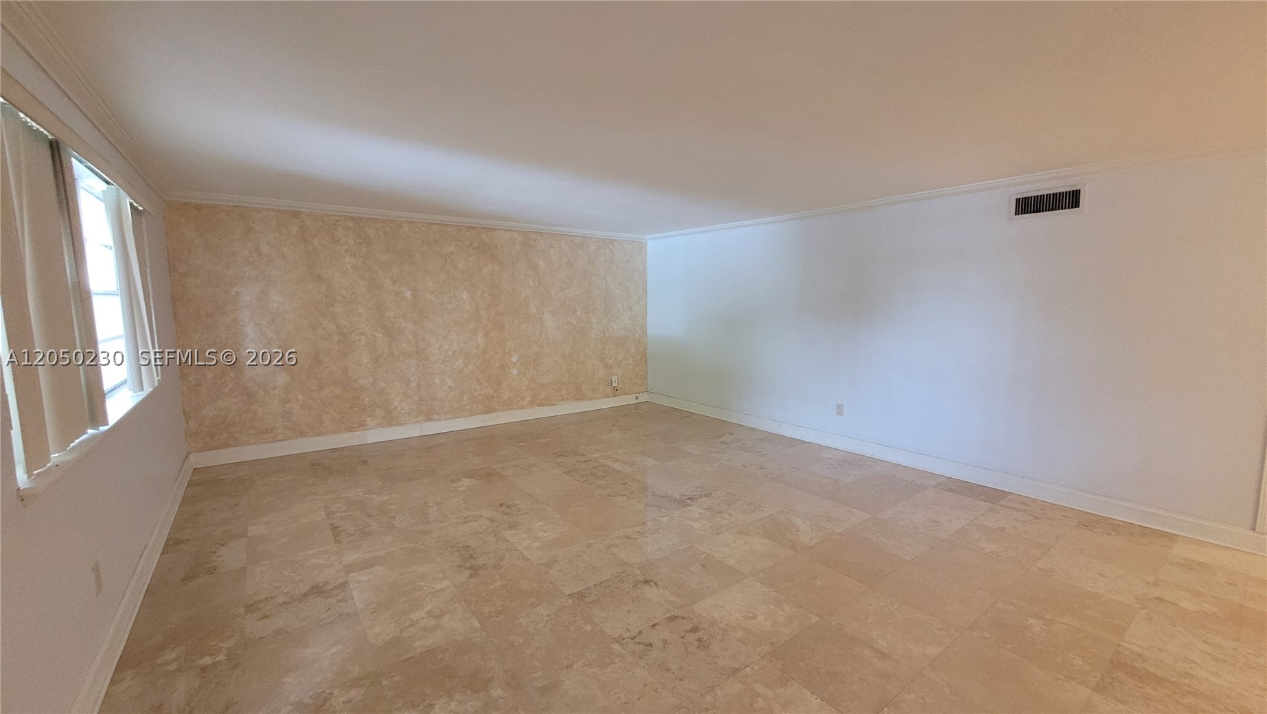 11960 NE 19th Dr 5 Property Photo 1