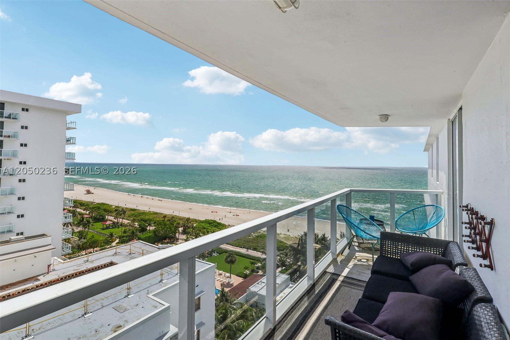 2401 Collins Ave 1612