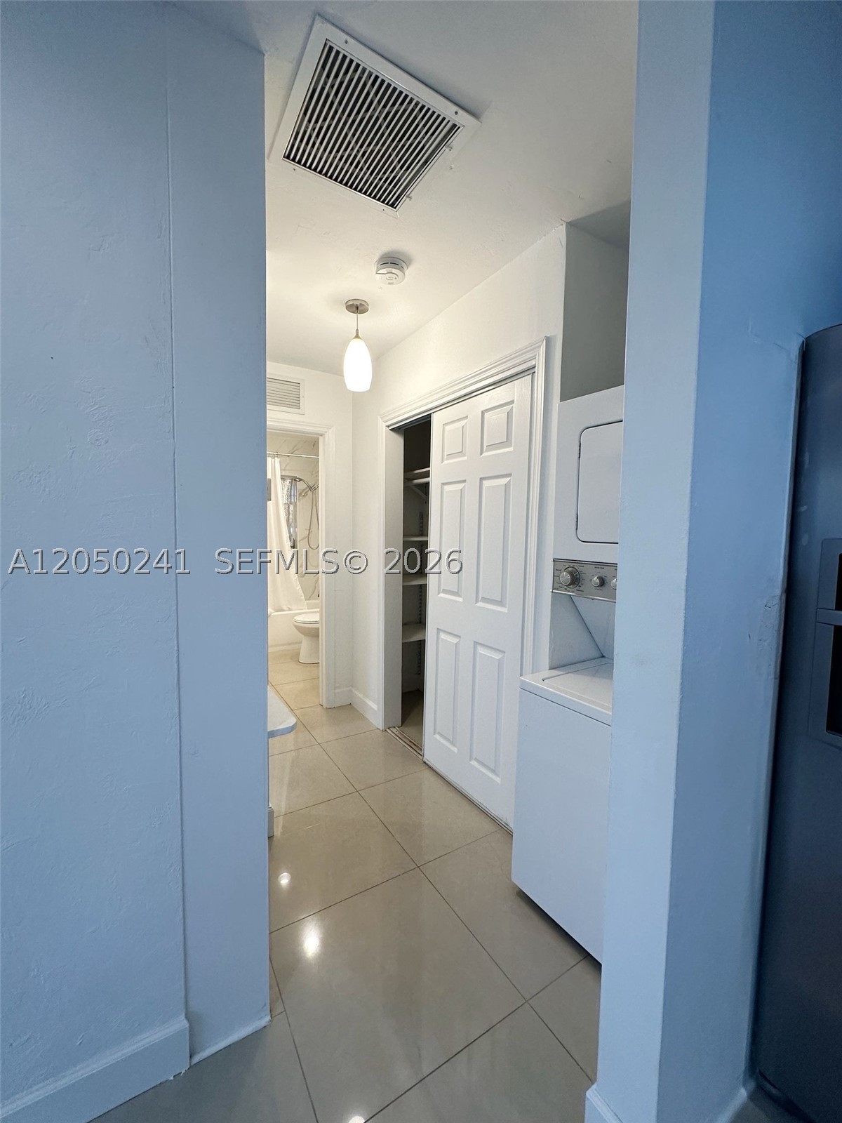 317 Hendricks Isle 1 Property Photo 4
