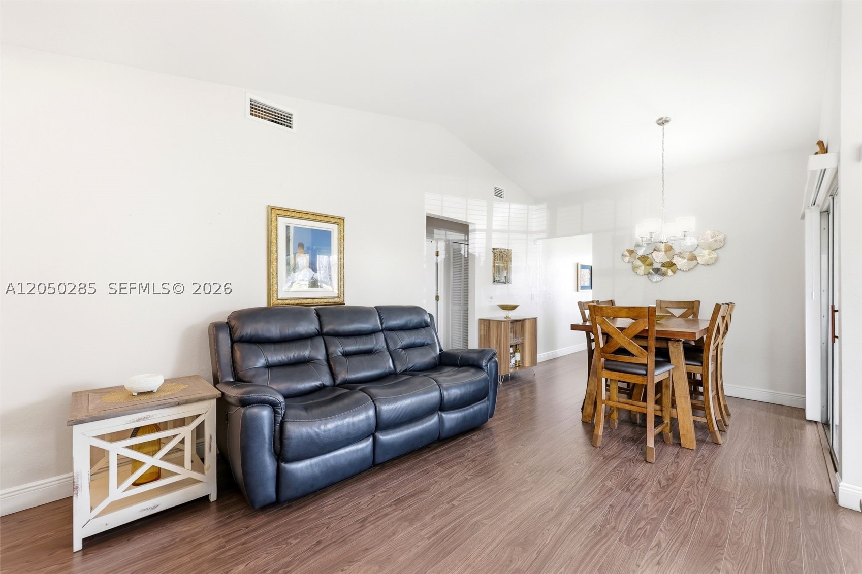 10548 Quincy Ct Property Photo 6
