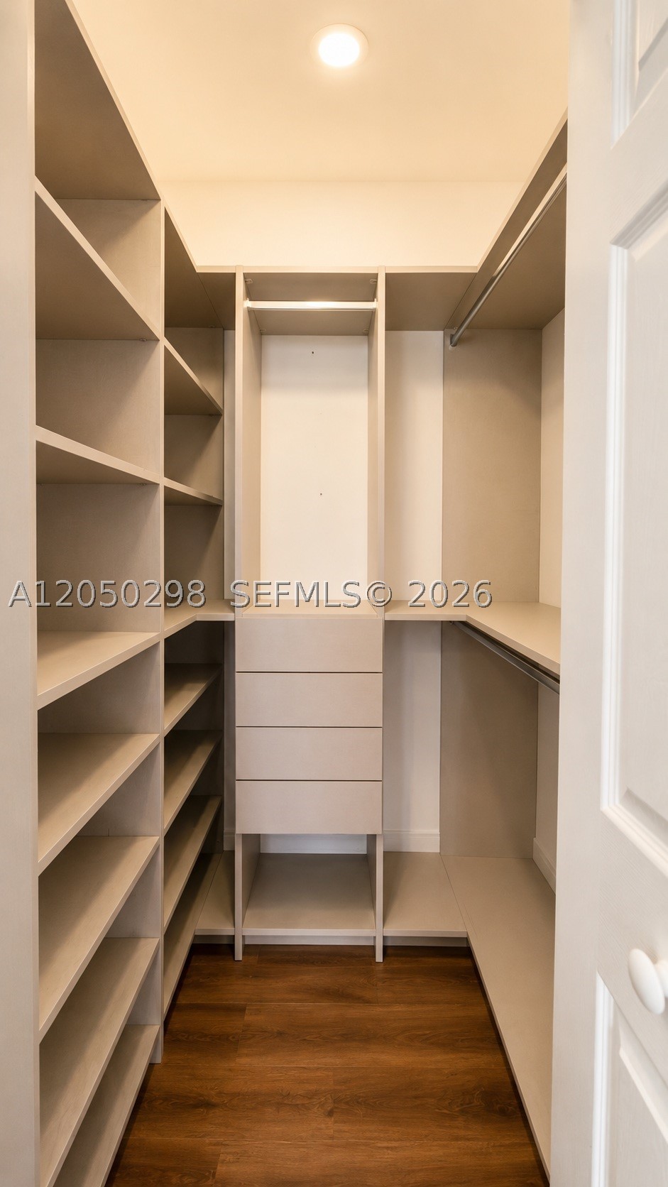 2116 Ne 38th Rd Property Photo 15