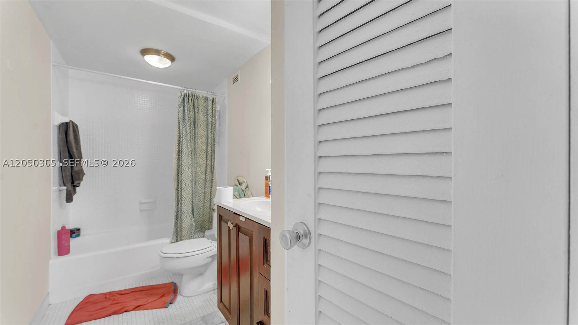 2899 Collins Ave 702 Property Photo 10