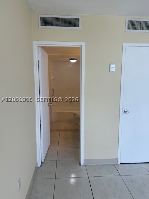 2899 Collins Ave 702 Property Photo 20
