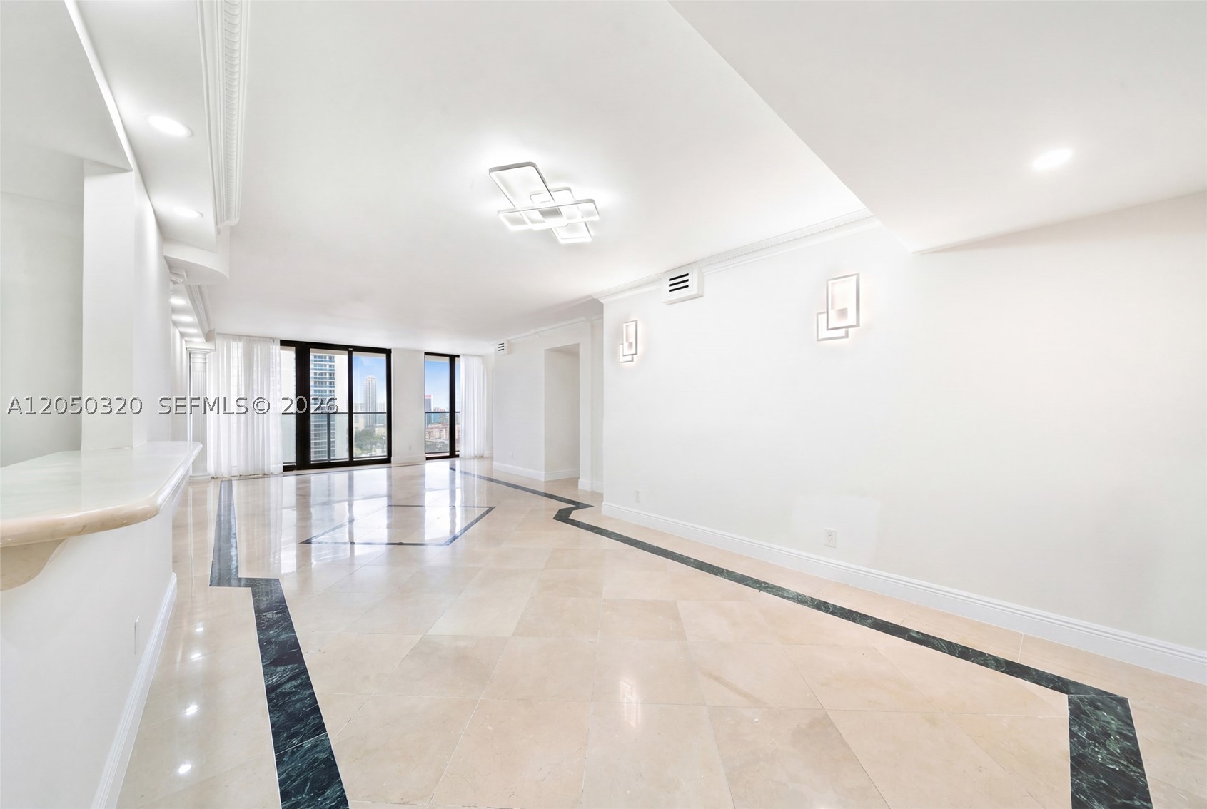 2301 S Ocean Dr 2507 Property Photo 2
