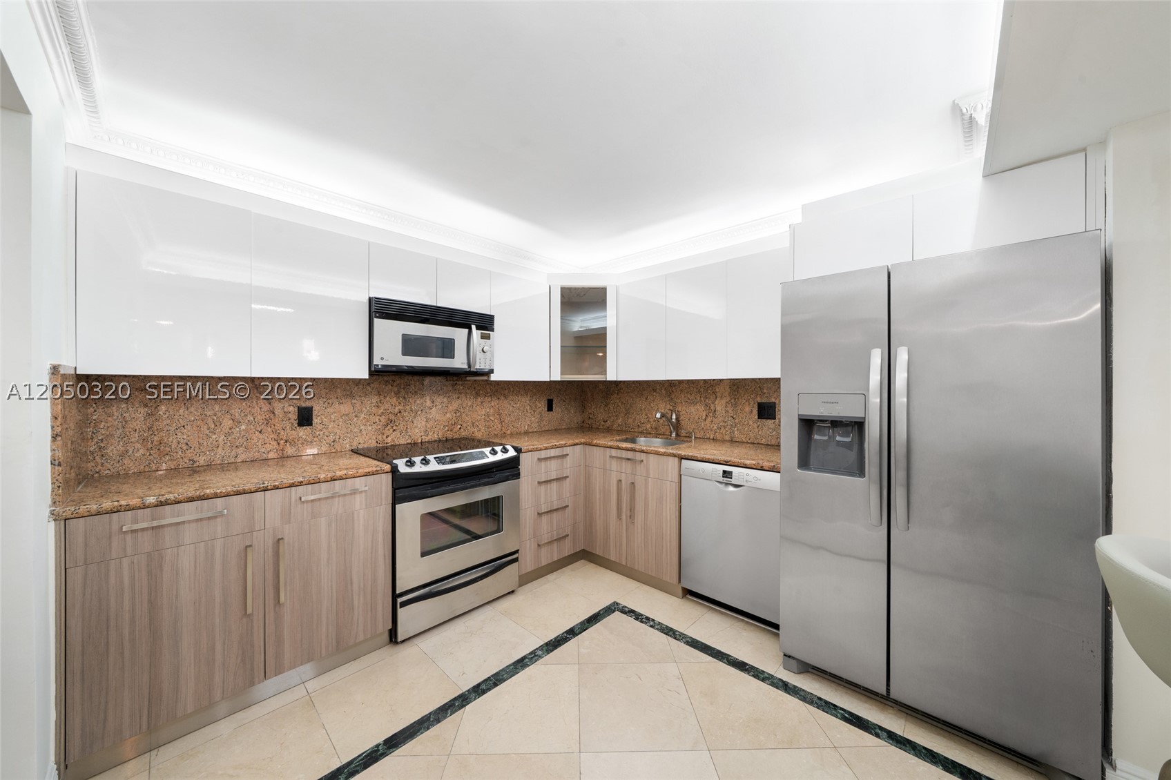 2301 S Ocean Dr 2507 Property Photo 4
