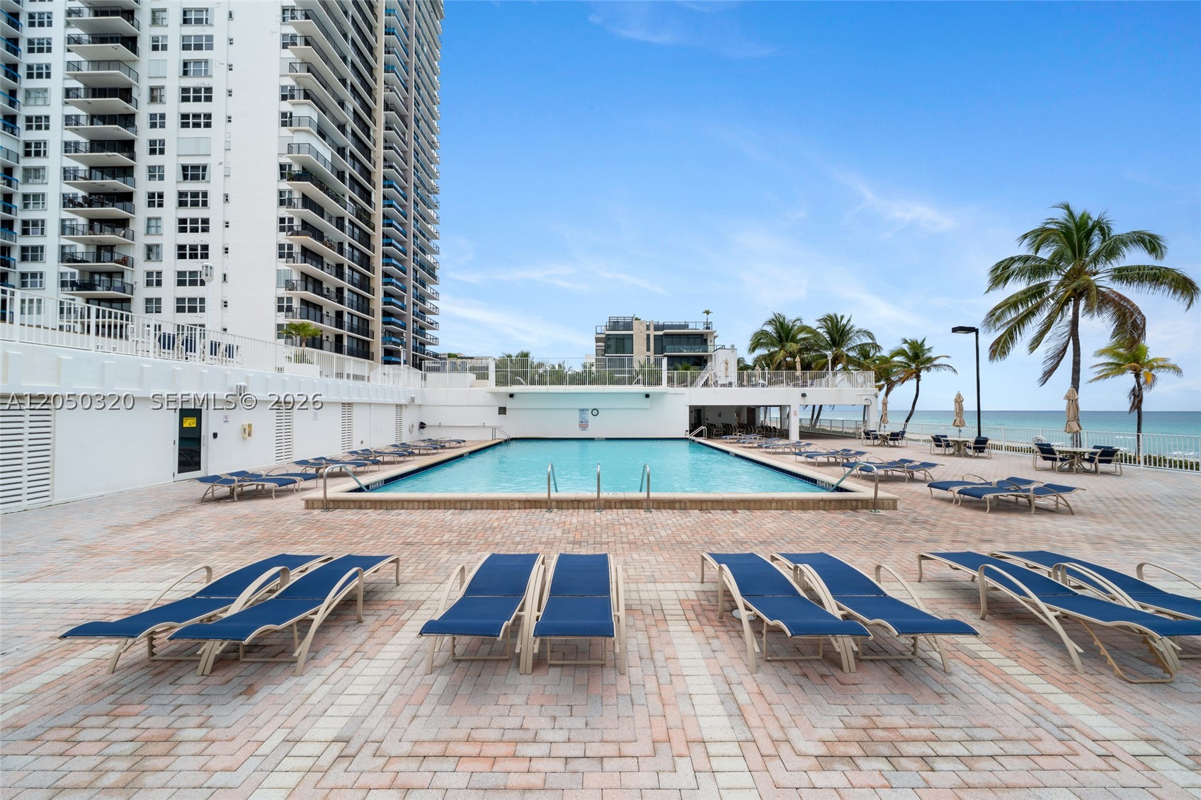 2301 S Ocean Dr 2507 Property Photo 12