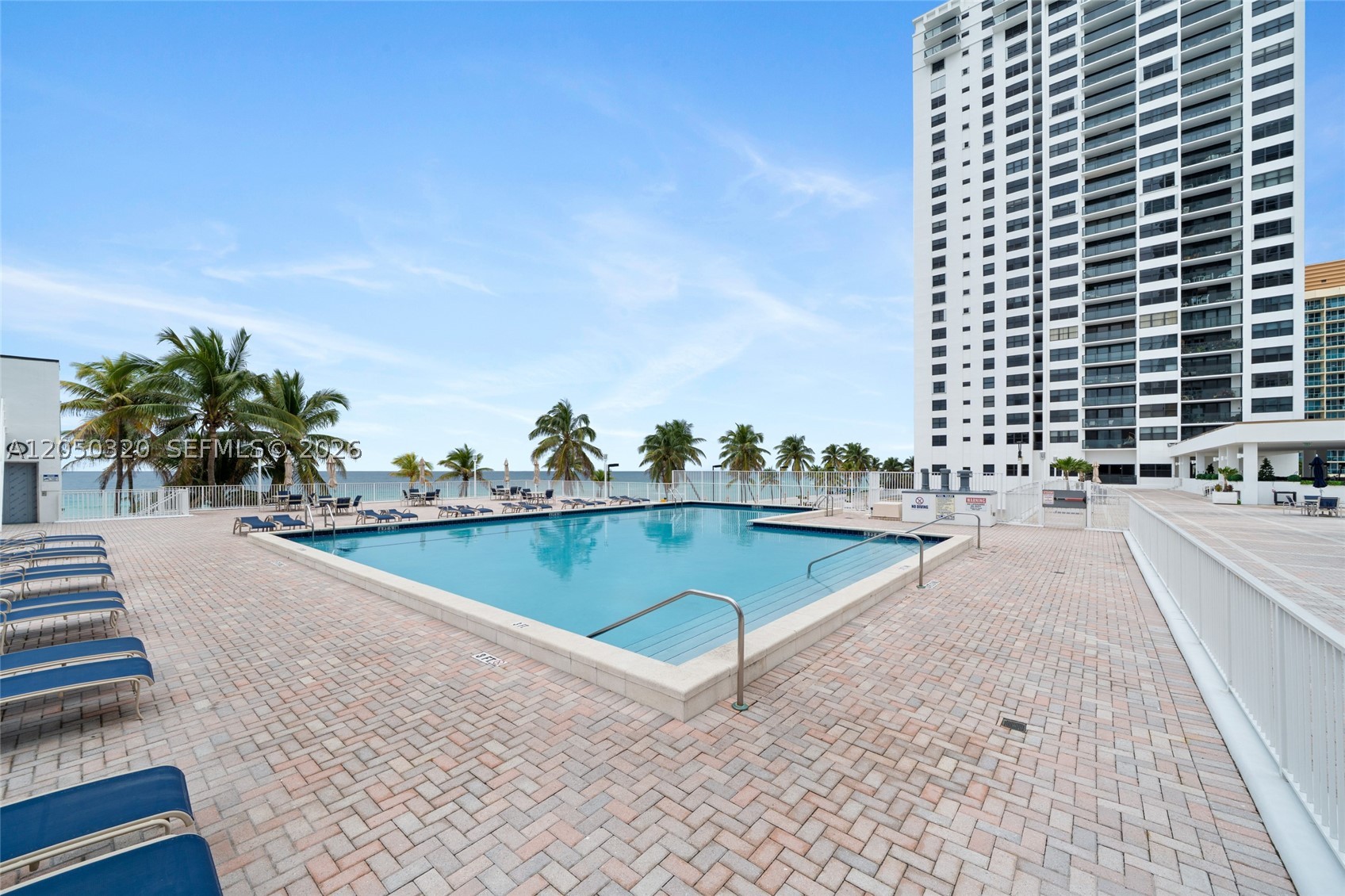 2301 S Ocean Dr 2507 Property Photo 13