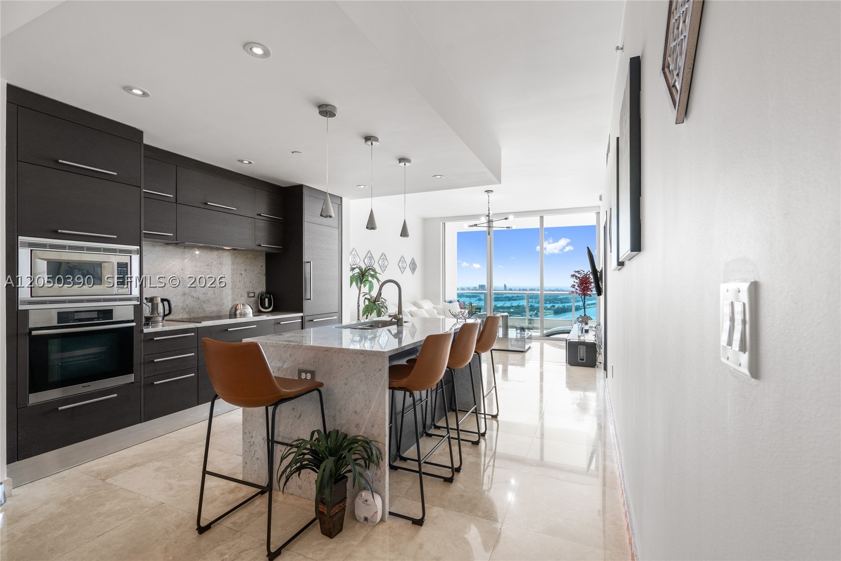 900 Biscayne Blvd 3704 Property Photo 3