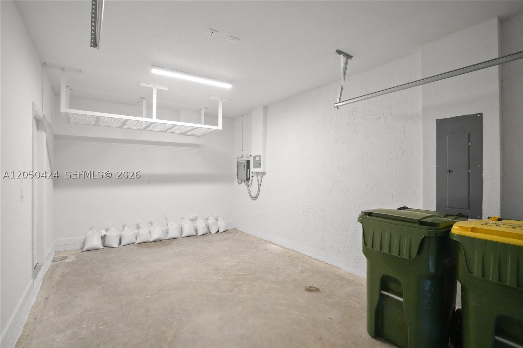 715 Se 15th St . Property Photo 14