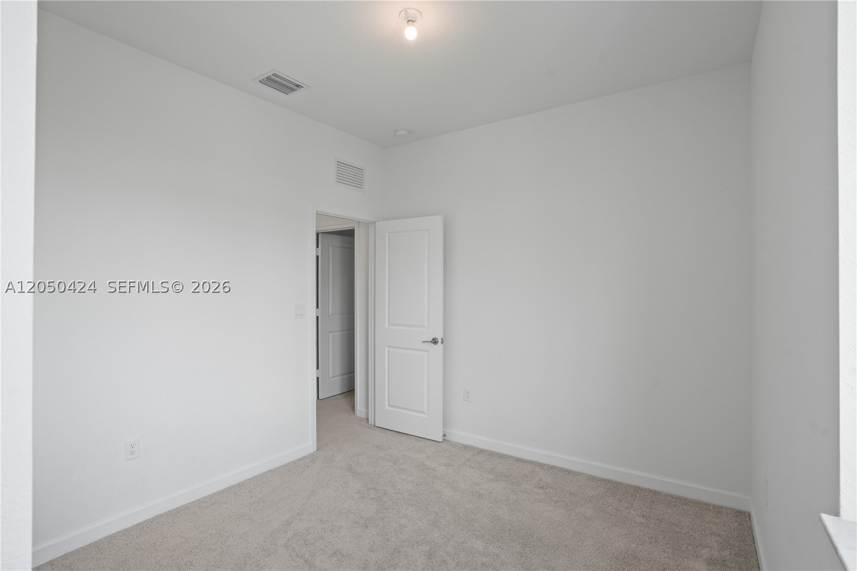 715 Se 15th St . Property Photo 50