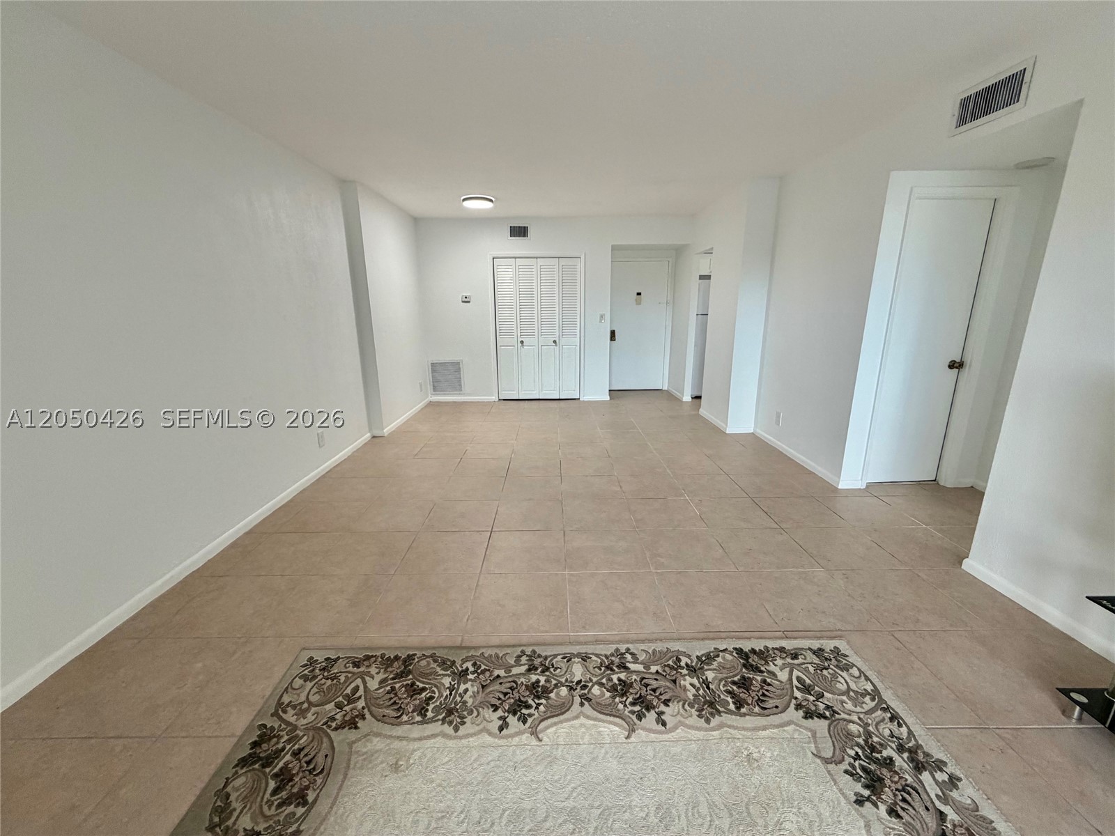 4400 Hillcrest Dr 308a Property Photo 3