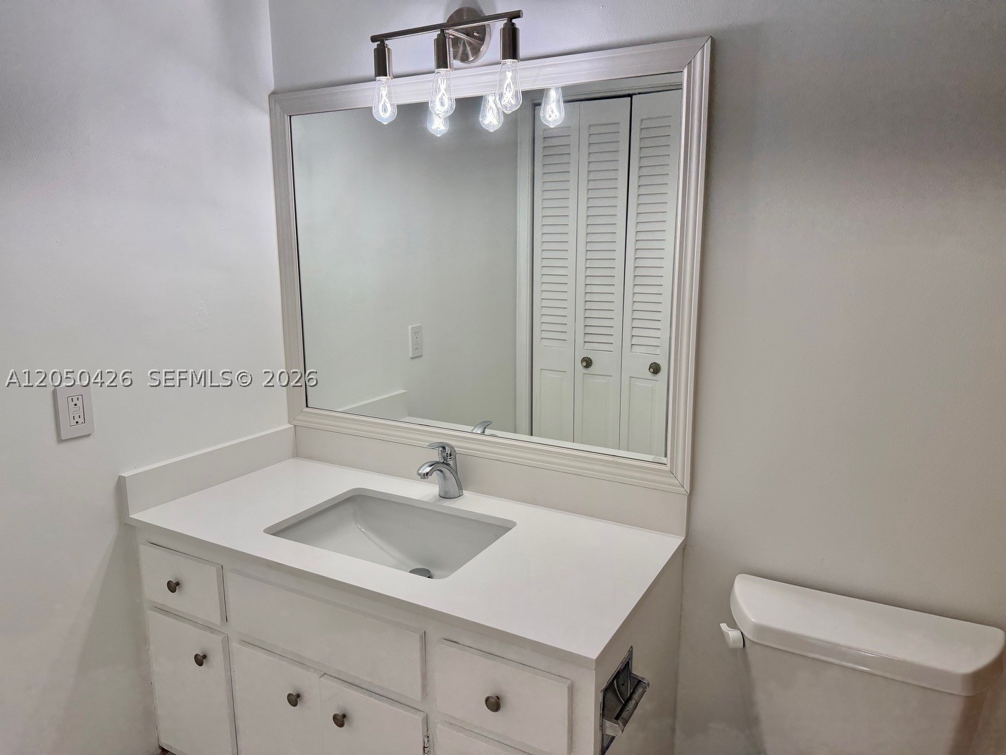 4400 Hillcrest Dr 308a Property Photo 9