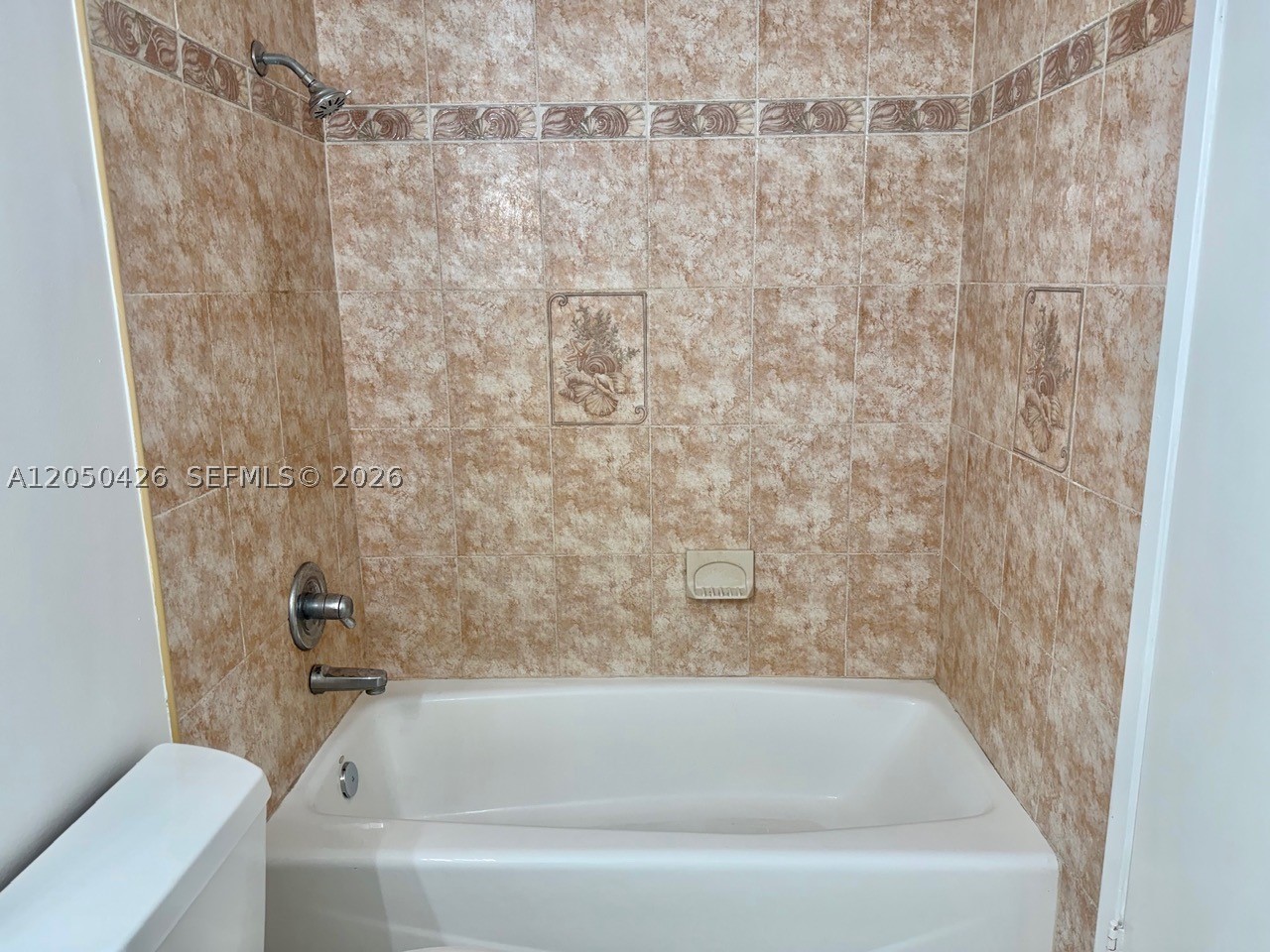 4400 Hillcrest Dr 308a Property Photo 10