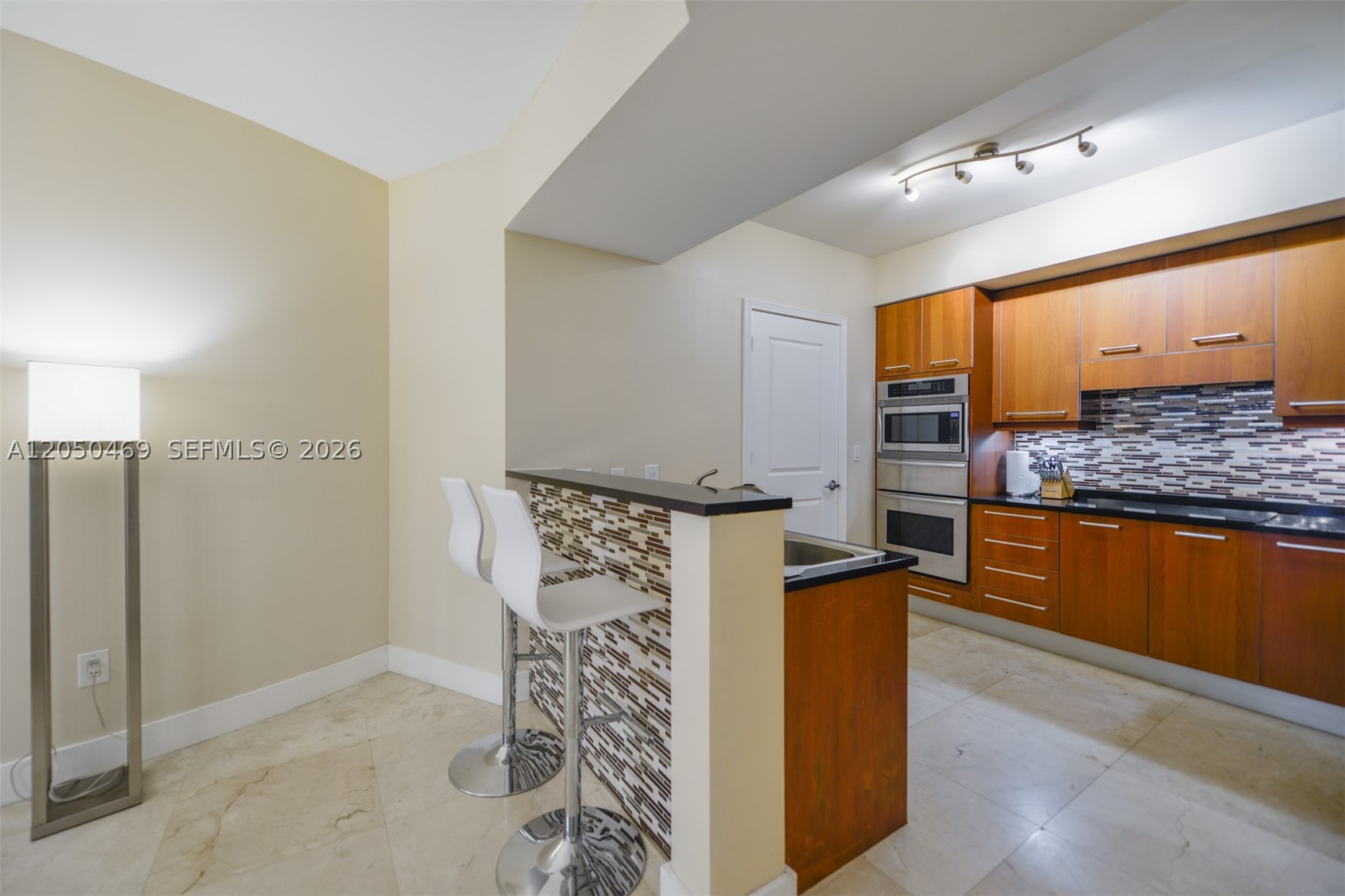 3101 S Ocean Dr 404 Property Photo 11