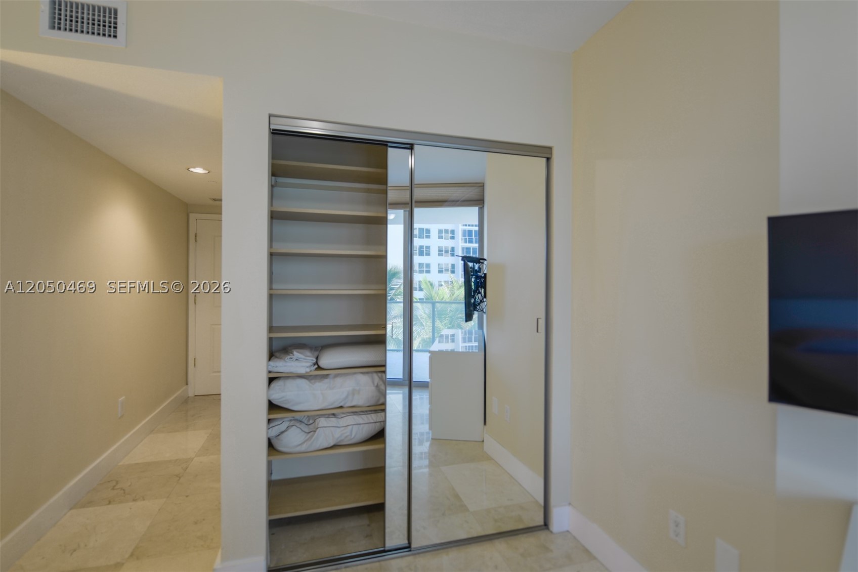 3101 S Ocean Dr 404 Property Photo 26