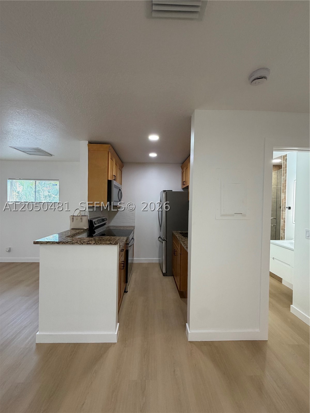 2 Crossings Cir H Property Photo 3