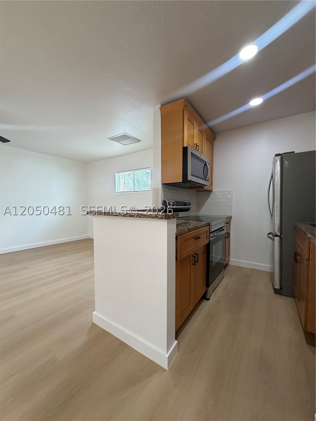 2 Crossings Cir H Property Photo 6
