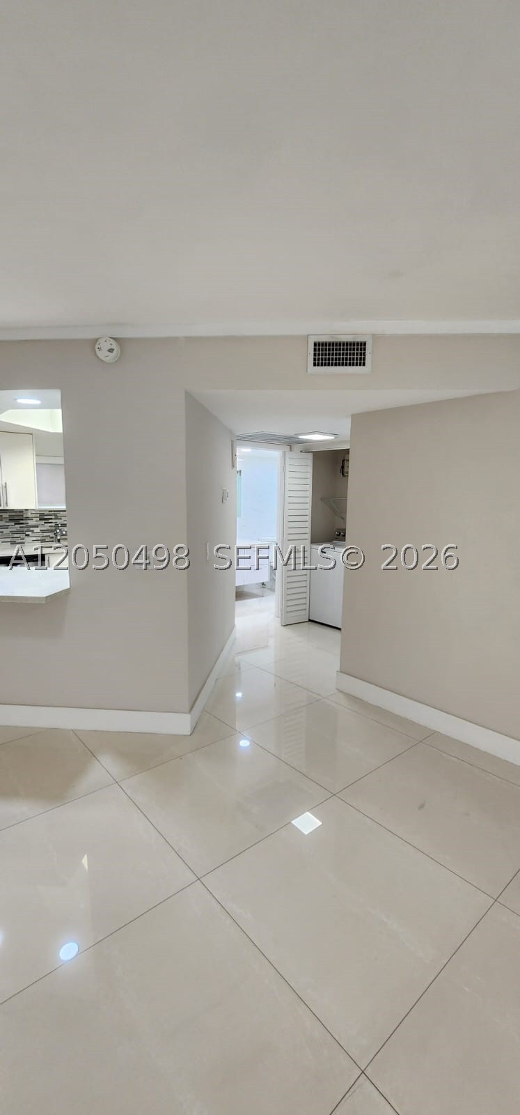 8205 Lake Dr 101 Property Photo 3