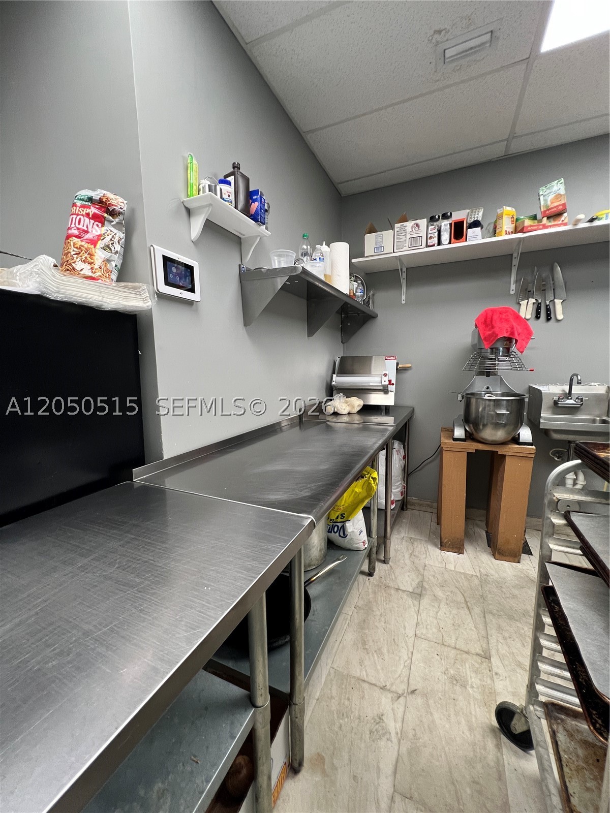 A12050515 Property Photo 9