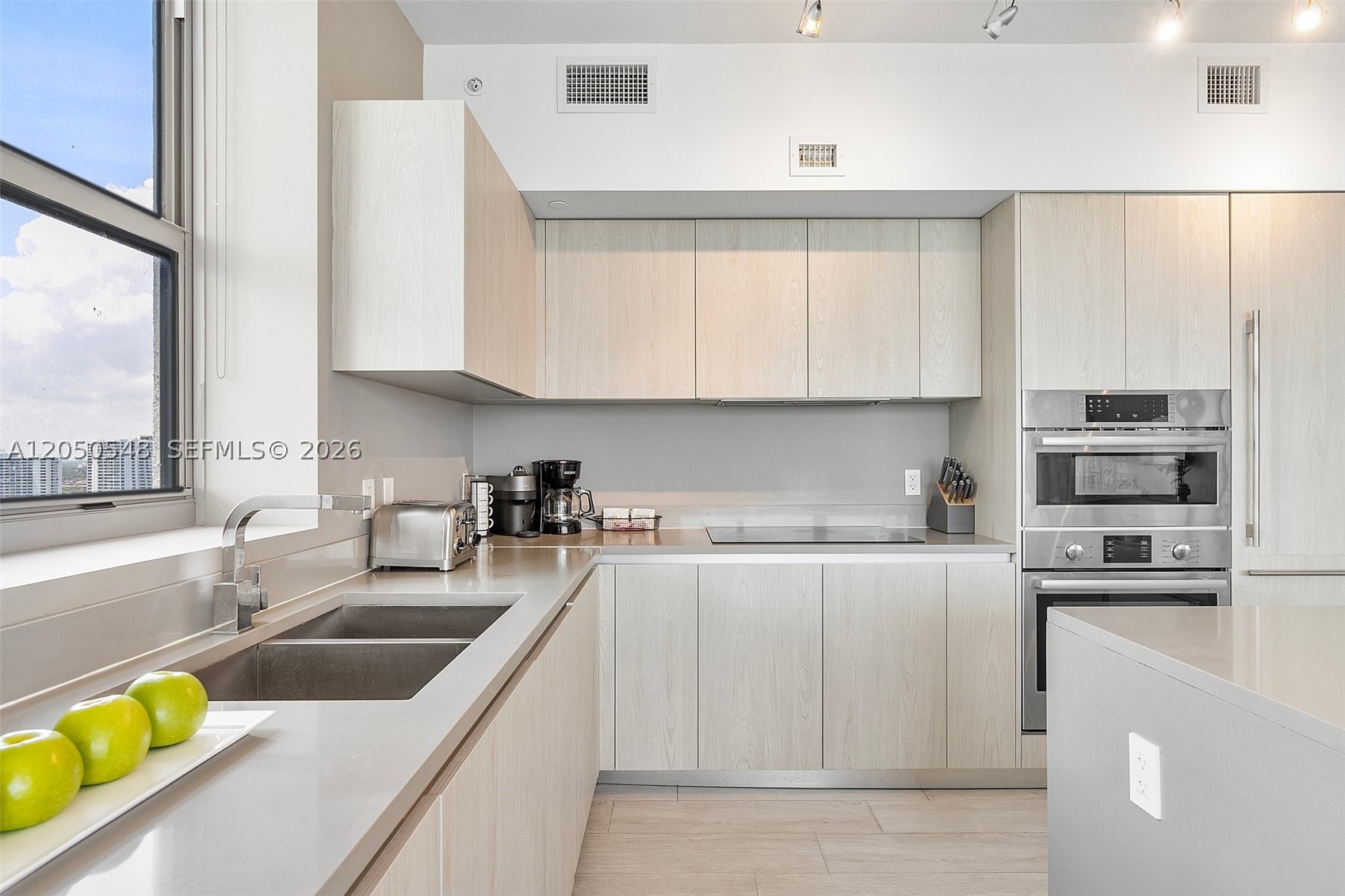 4010 S Ocean Dr R1508 Property Photo 13