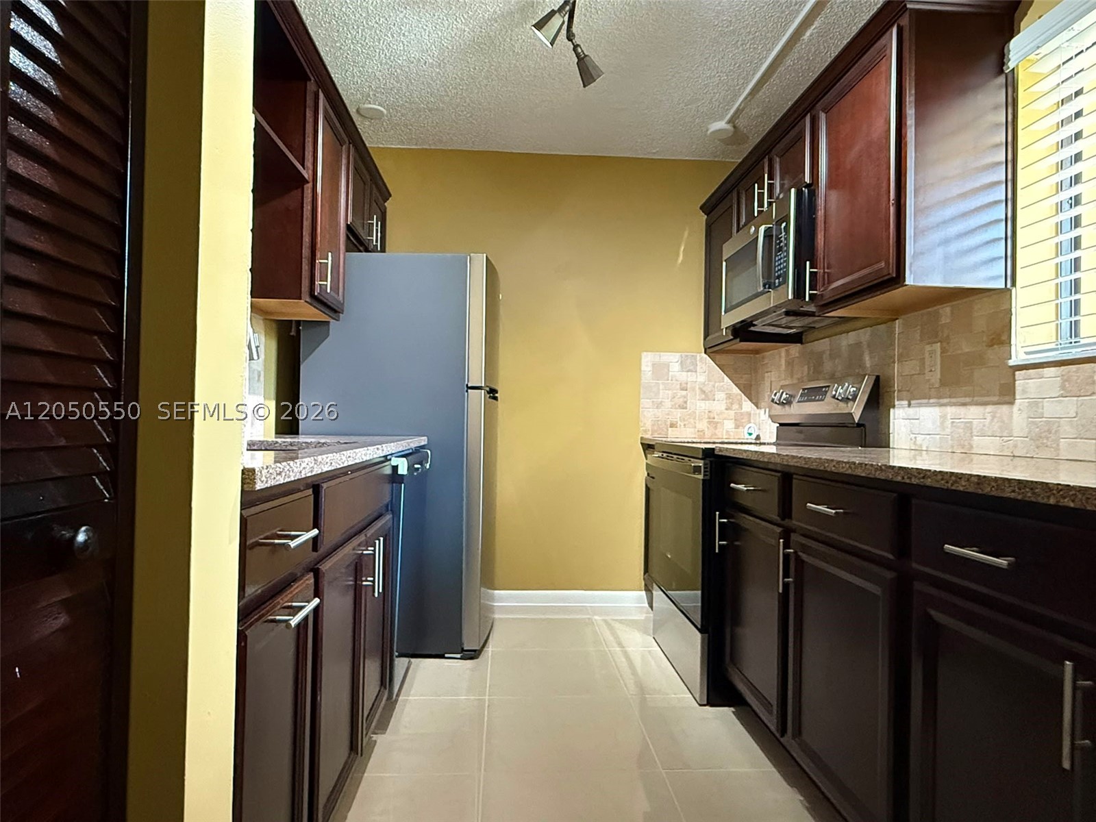 900 Sw 9th Street Cir 103 Property Photo 4