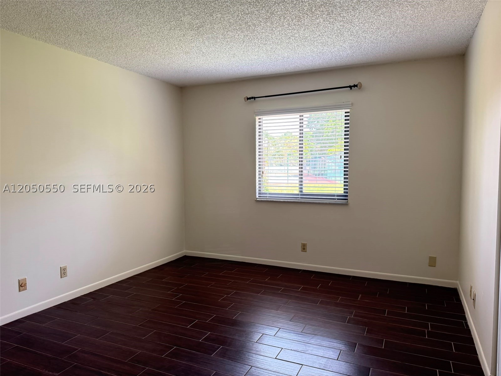900 Sw 9th Street Cir 103 Property Photo 5