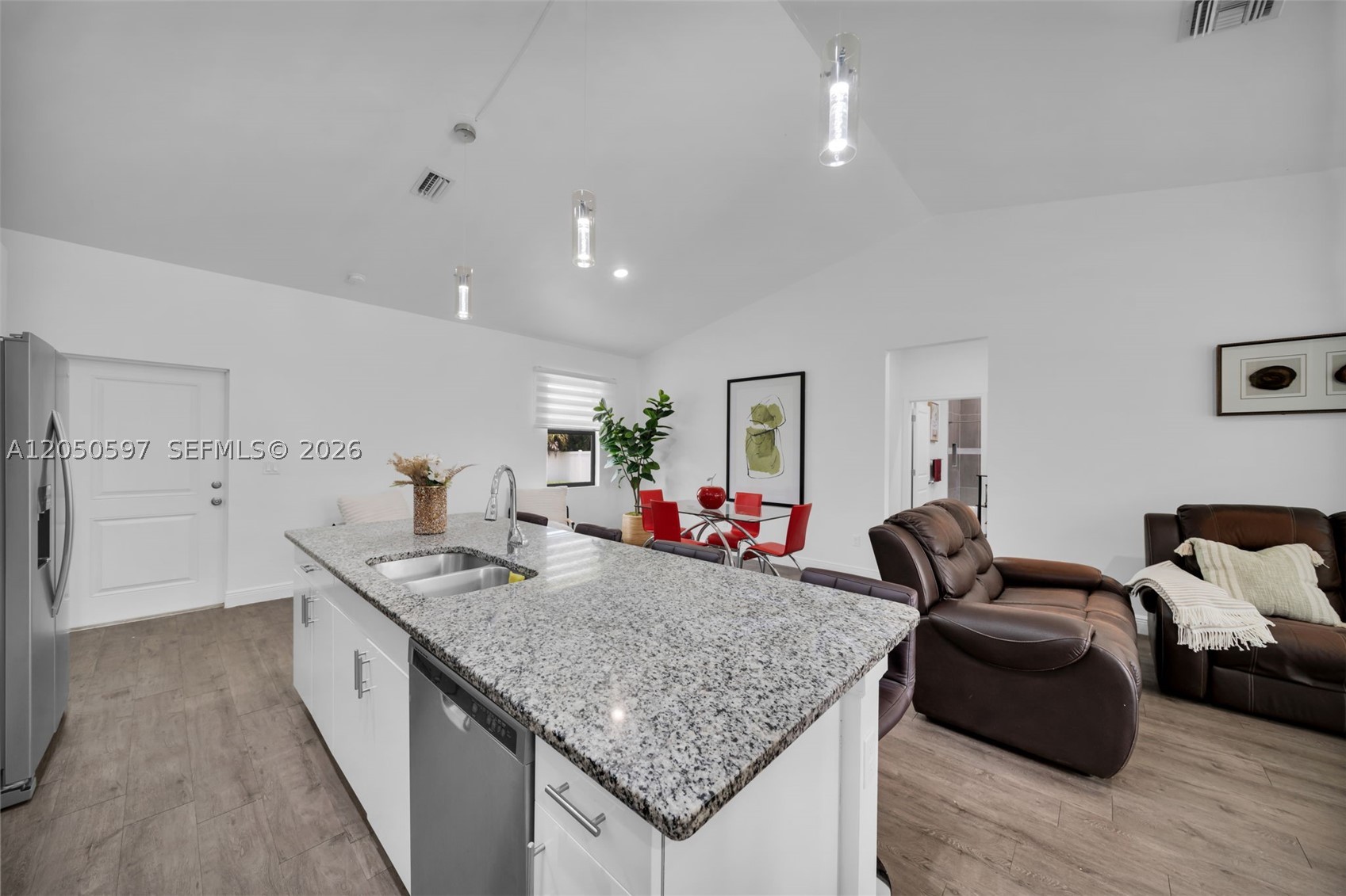 1109 N Hilton Cir Property Photo 10