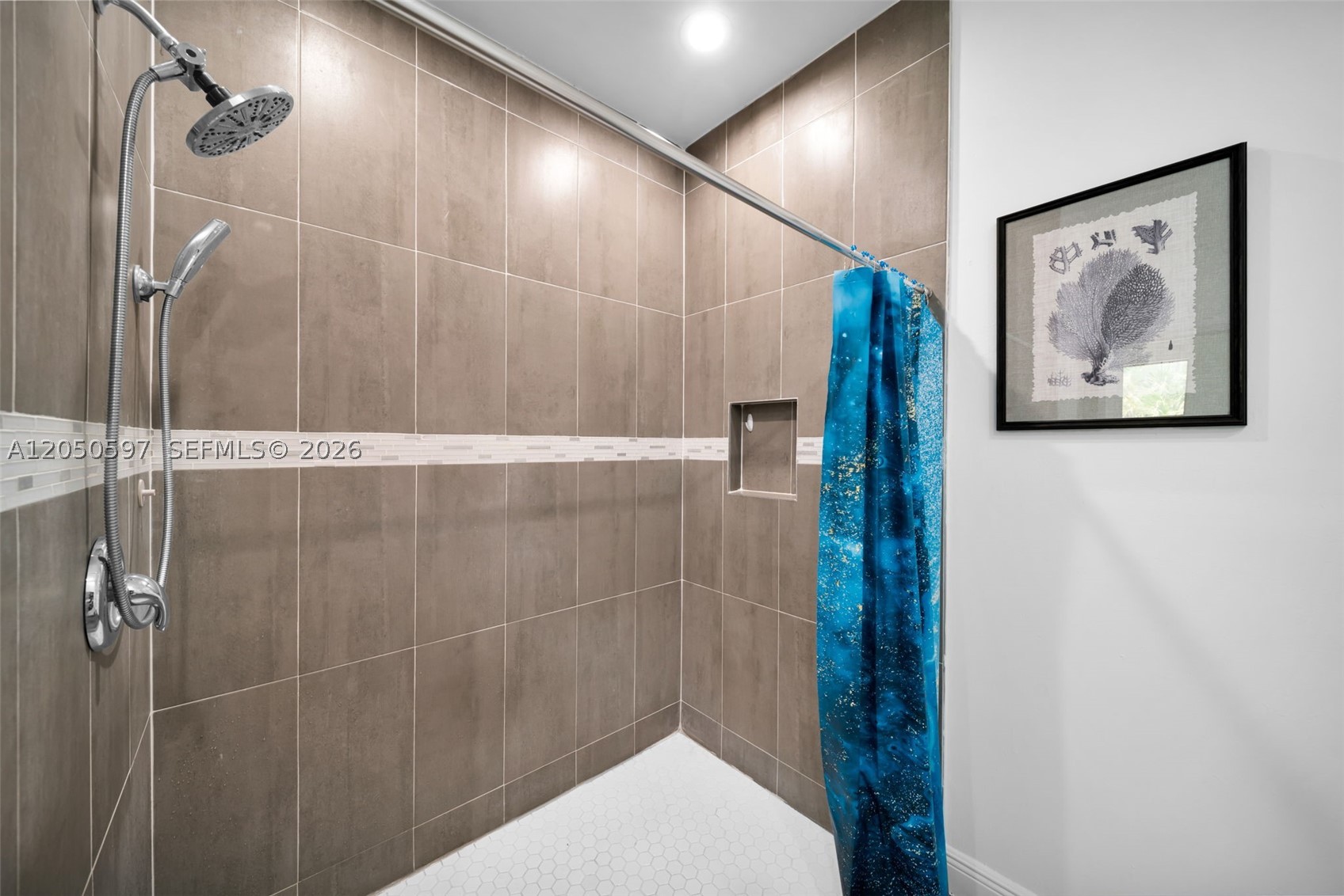 1109 N Hilton Cir Property Photo 17