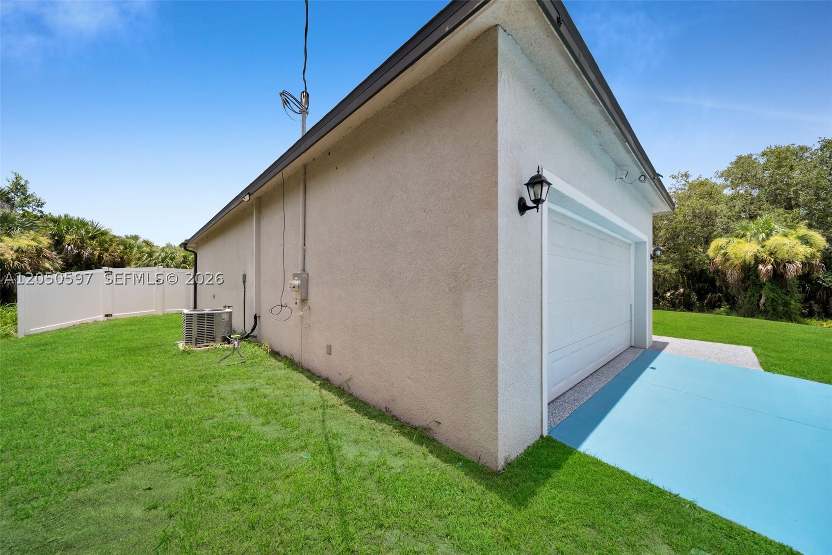 1109 N Hilton Cir Property Photo 29