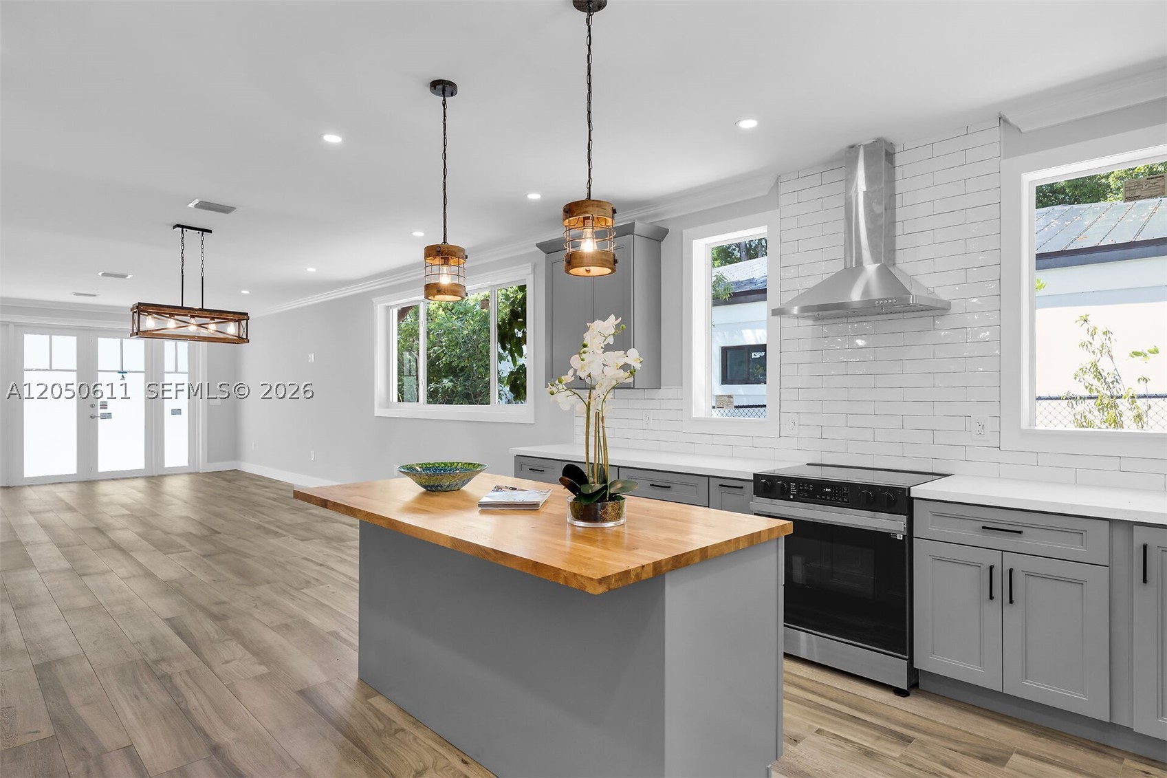 68 Coral Way Property Photo 10