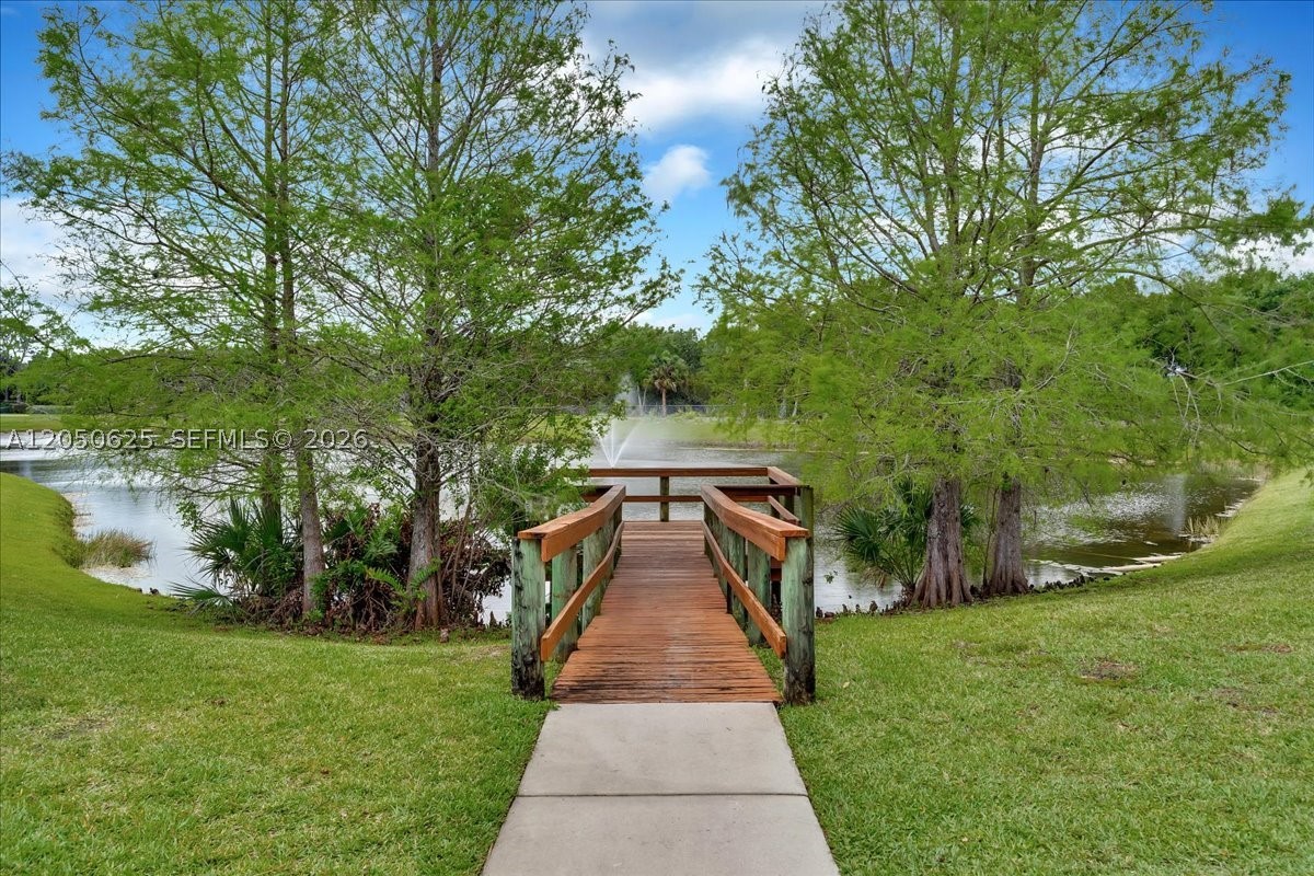 520 Caroline Dr Property Photo 39