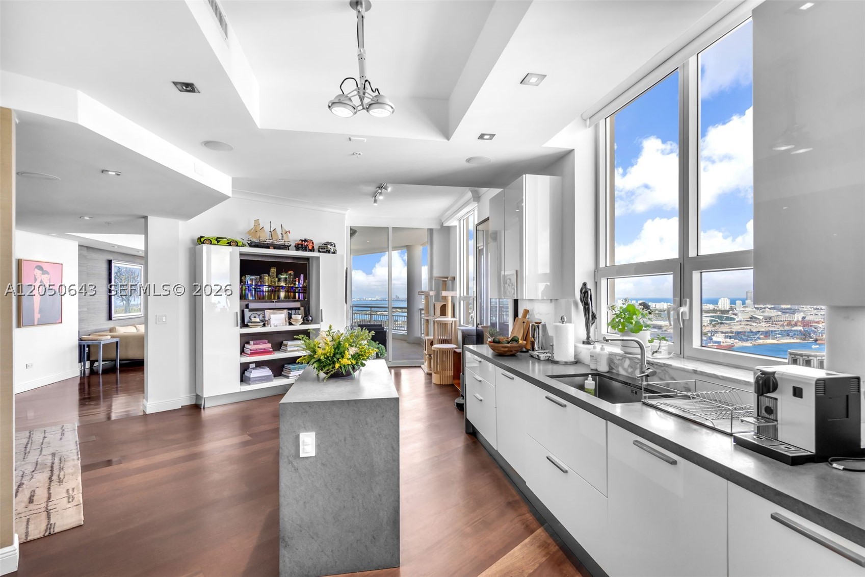 848 Brickell Key Drive Lph4401 Property Photo 13