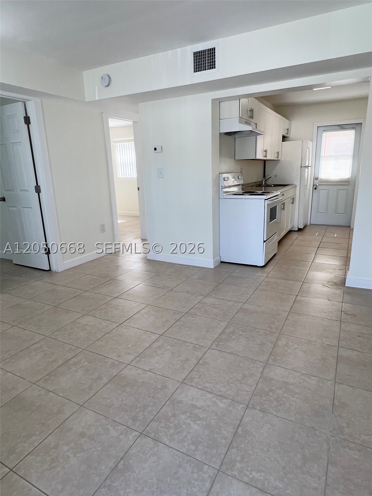 5730 Nw 11 Ave Property Photo 11