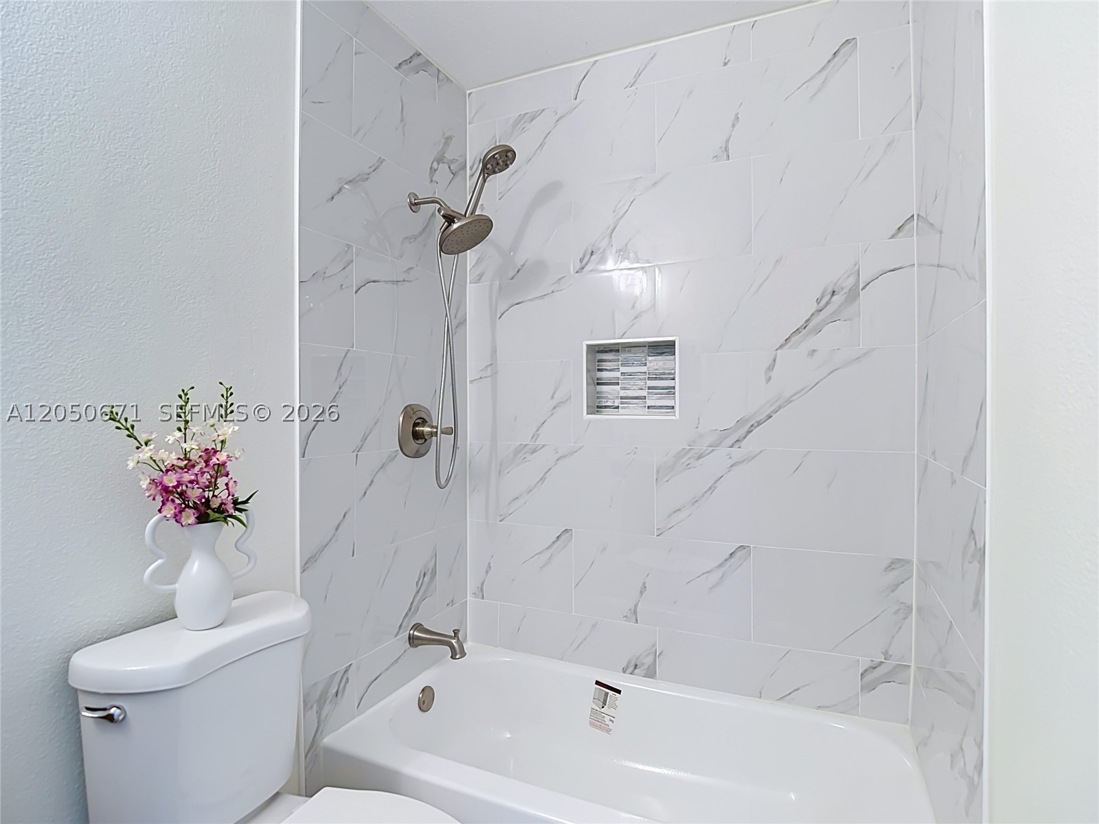 10813 Roundview Lane Property Photo 38