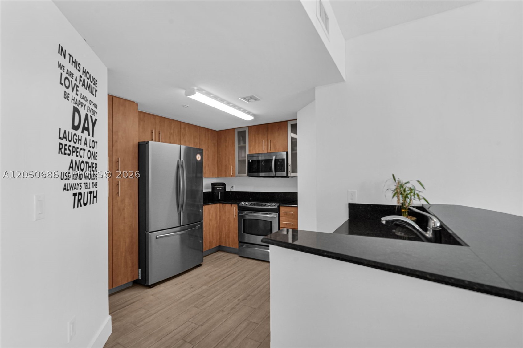 7900 Harbor Island Dr 610 Property Photo 18