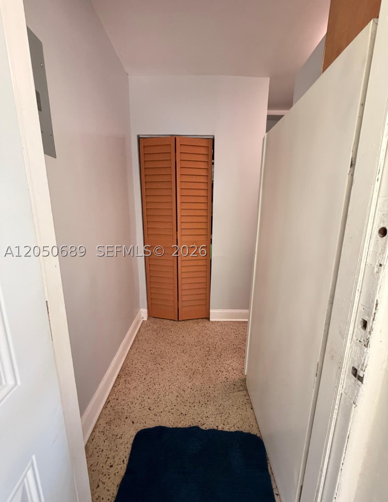 695 697 Curtiss Dr Property Photo 18