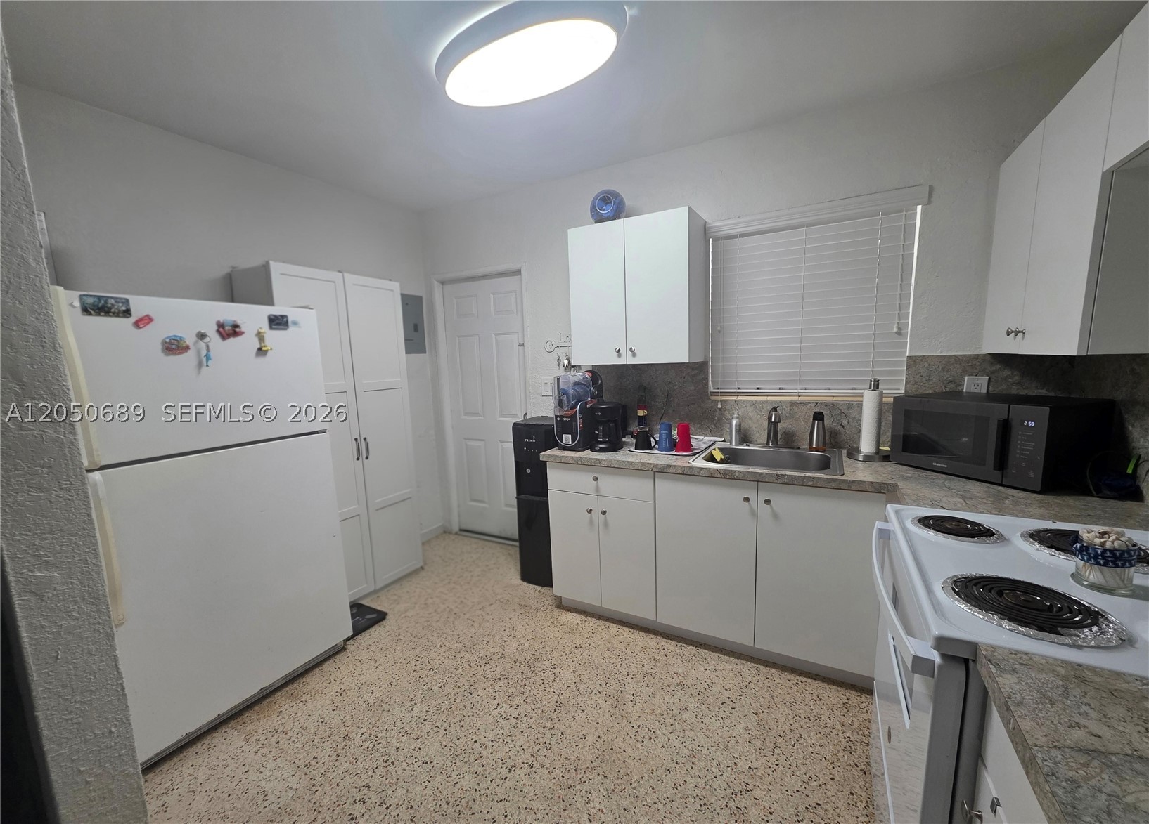695 697 Curtiss Dr Property Photo 47