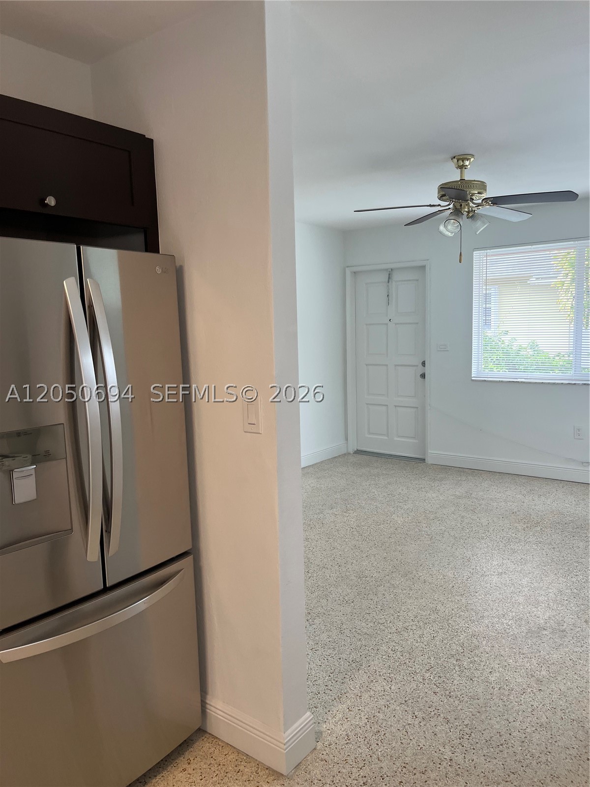 90 E 15th St 1 Property Photo 4