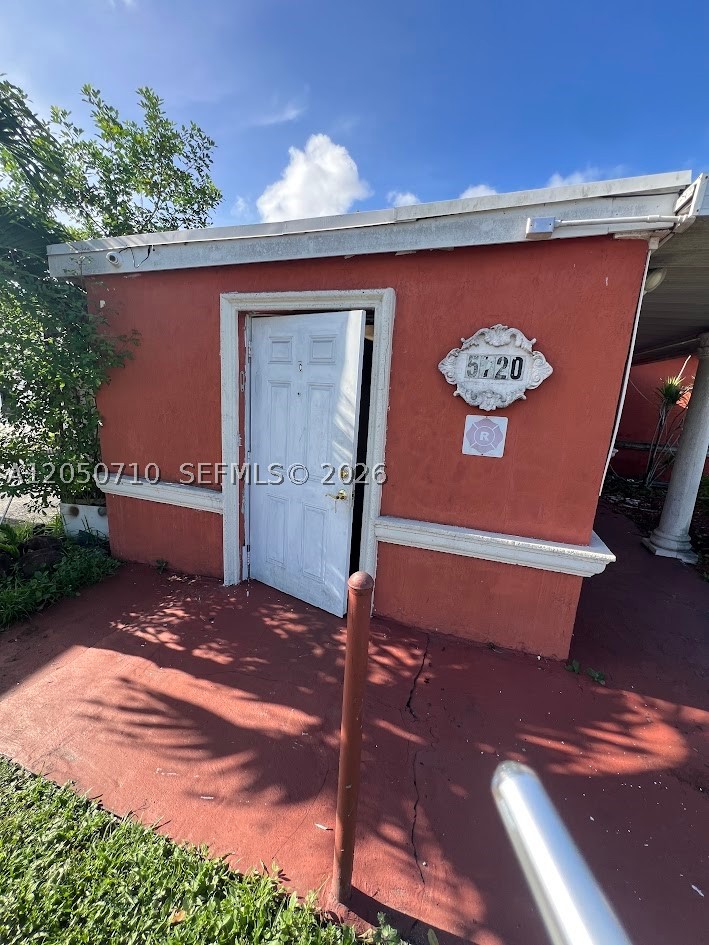 5720 W Hallandale Beach Blvd Property Photo 15