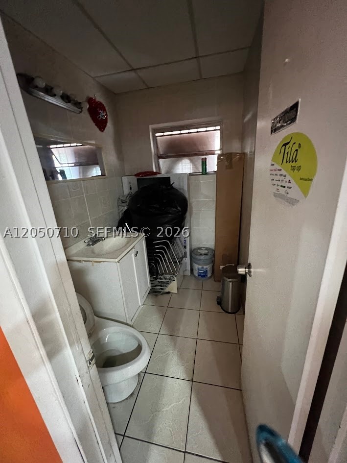 5720 W Hallandale Beach Blvd Property Photo 16