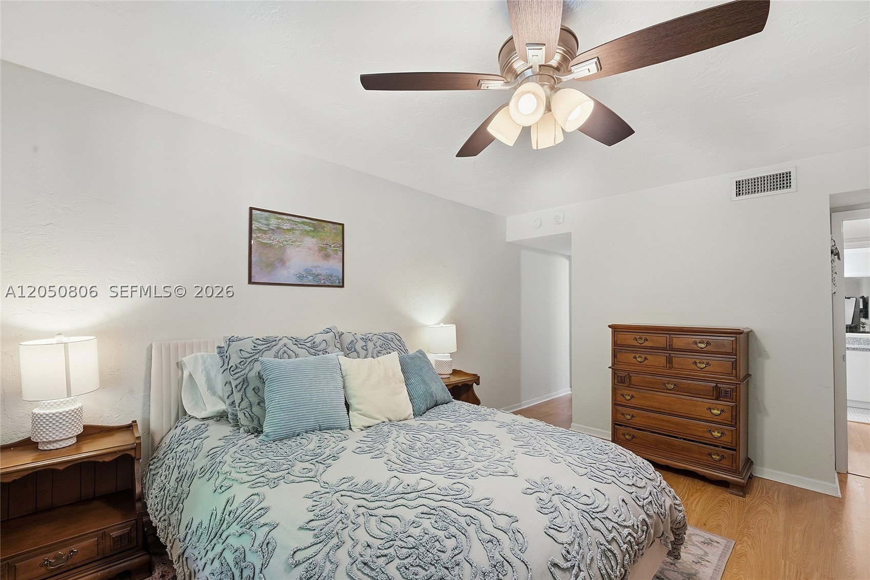 1205 Mariposa Ave 403 Property Photo 14