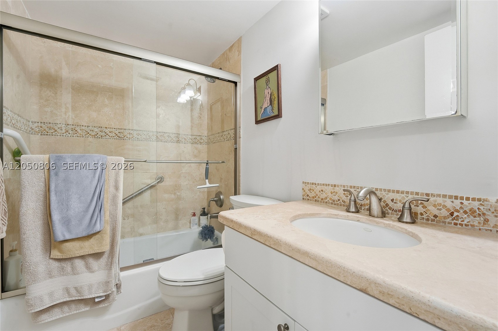 1205 Mariposa Ave 403 Property Photo 17