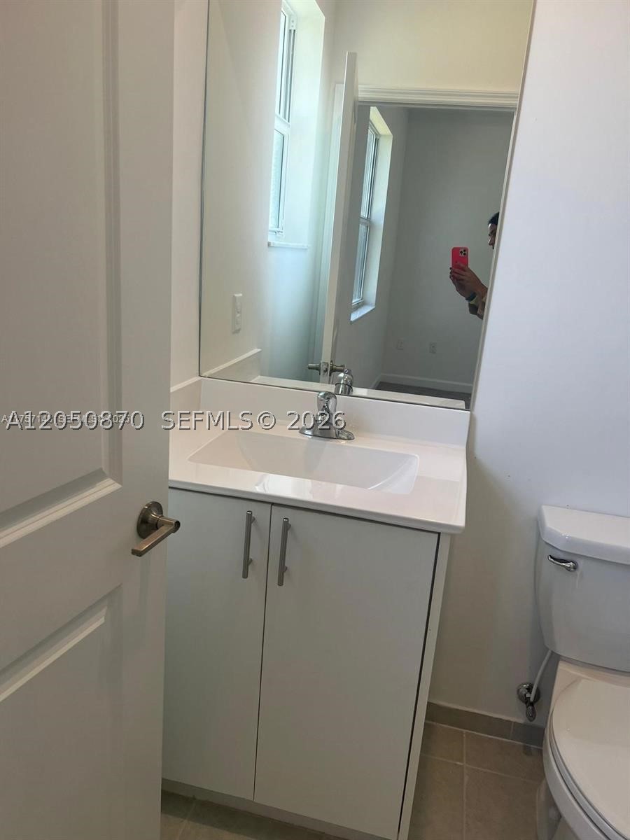 1642 Se 26th Ter 1642 Property Photo 4