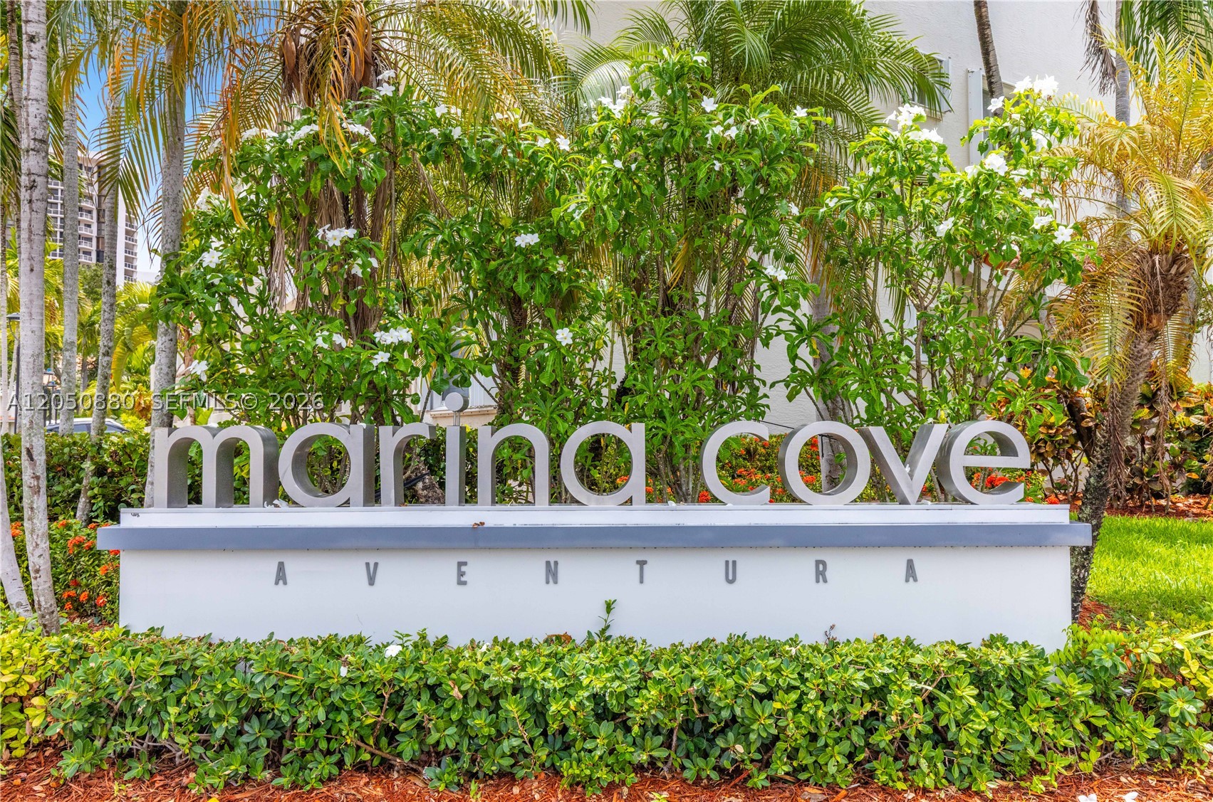 21399 Marina Cove Cir M-15 Property Photo 6